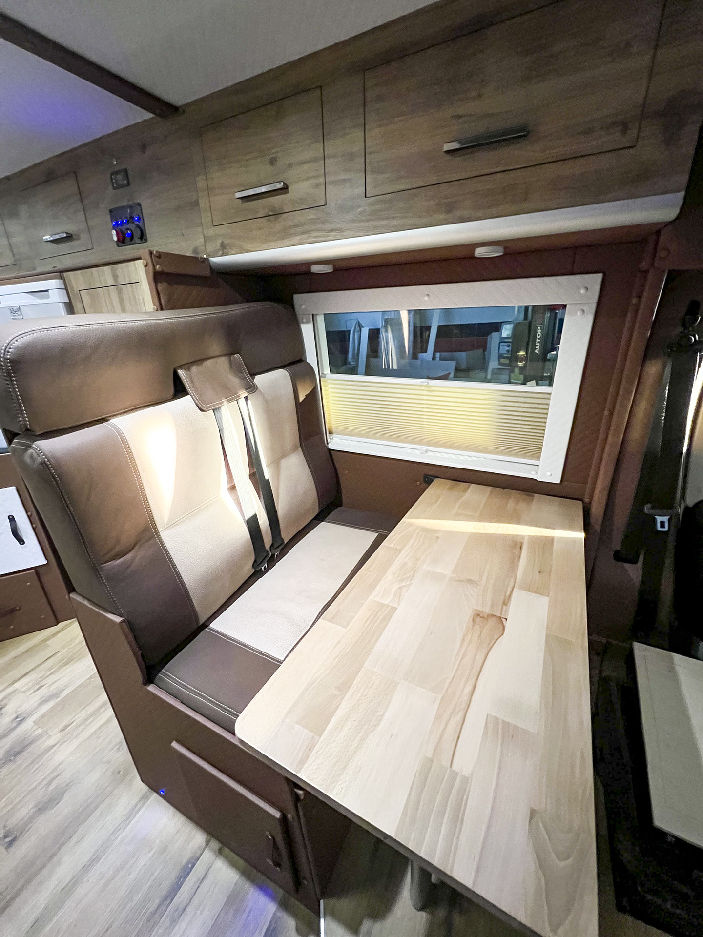 Fiat Ducato L4H2 3.0 2016 – srebrny